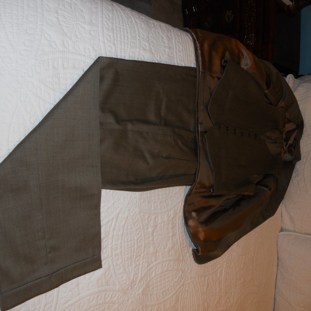 Men's Suit Evan-Picone 3 piece